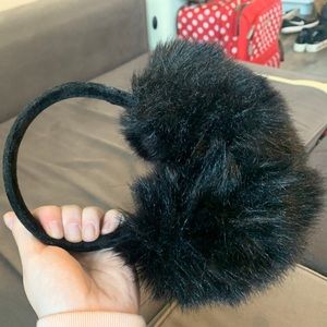 Folding fur ear muffs